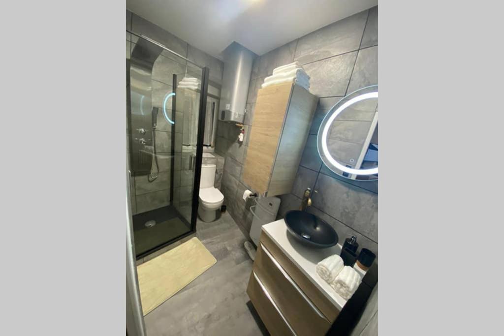 Apartament Studio En Hyper Centre De Dole Zewnętrze zdjęcie